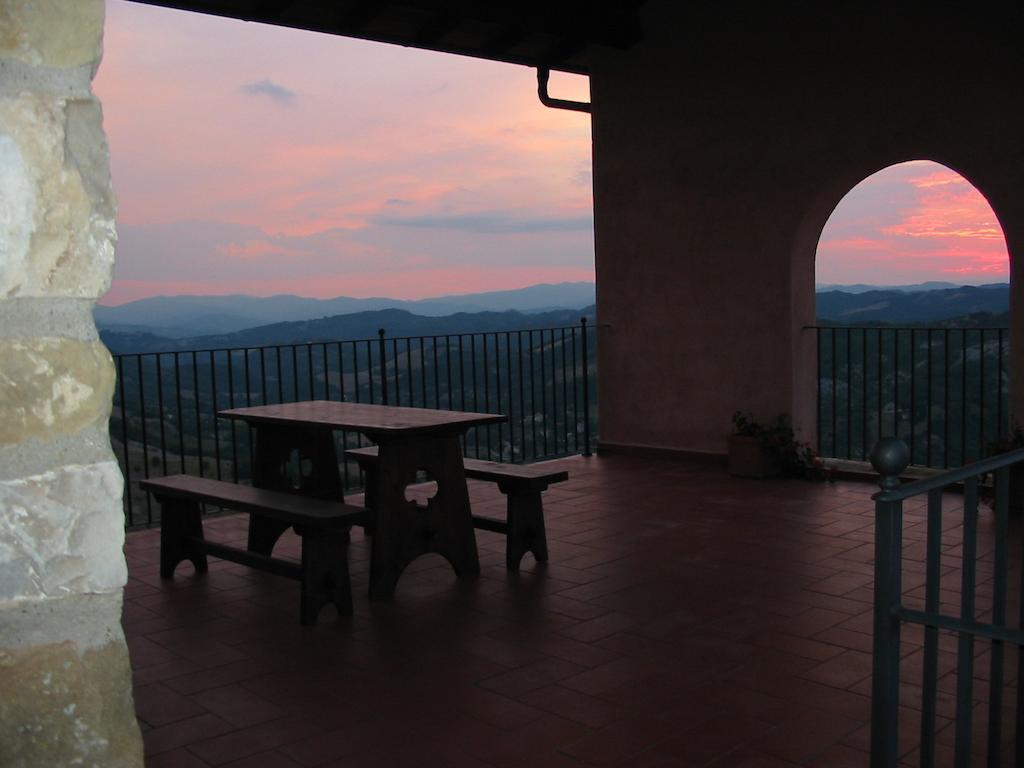 Agriturismo Monte Valentino Pietralunga  Cameră foto